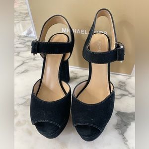 Michael Michael Kors black suede platform shoes size 6.5